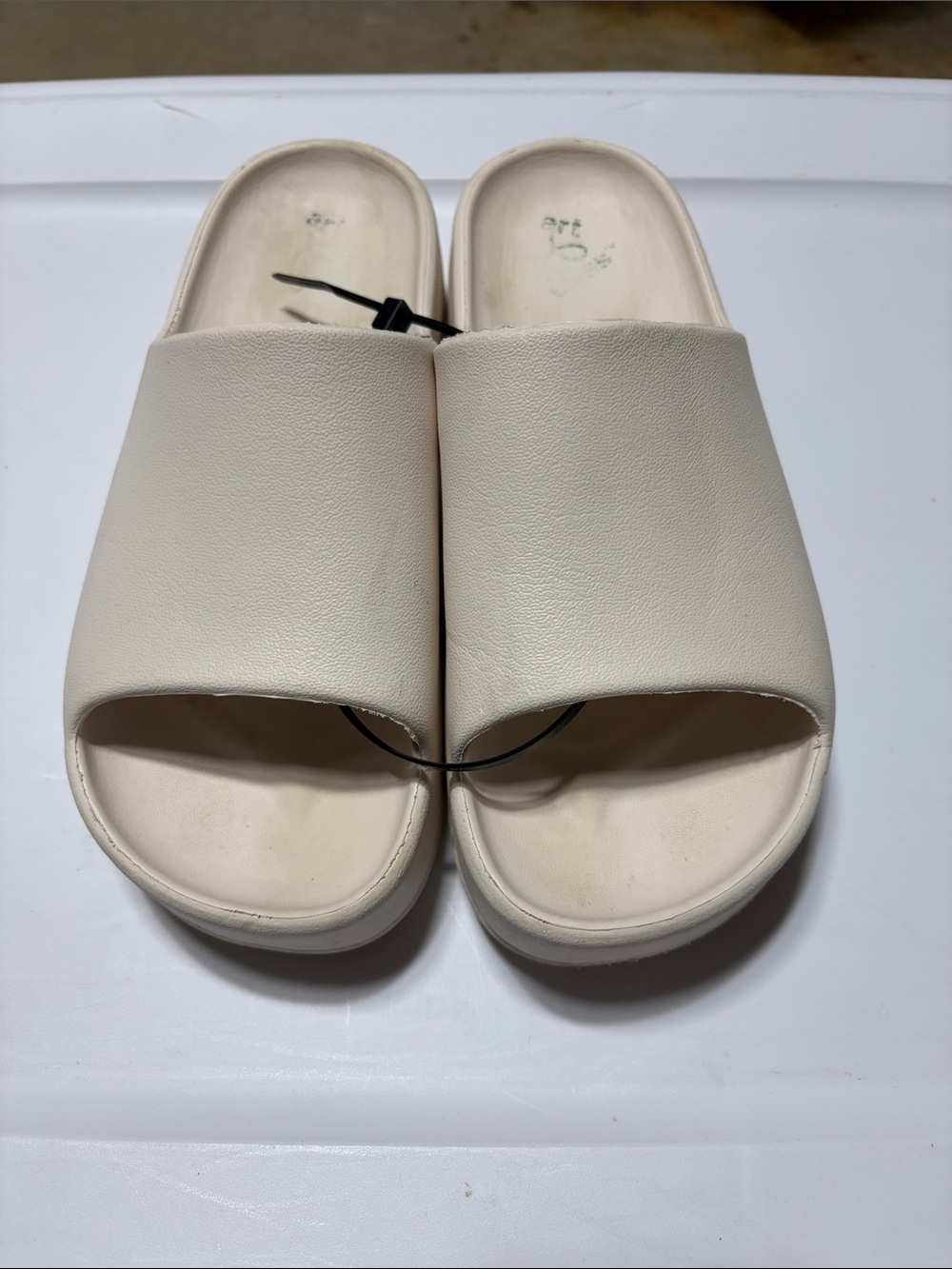Girls Art Class White Slide Sandals - Size 3